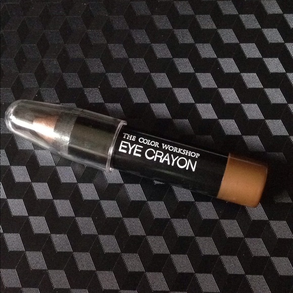 Makeup Kit - Picture 5 of 8